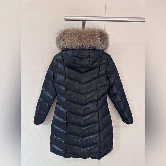 Moncler Womens Down Jacket - Picture 2 of 4